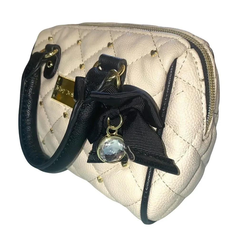 Betsey Johnson - White Quilted Little Purse - Picture 2 of 8